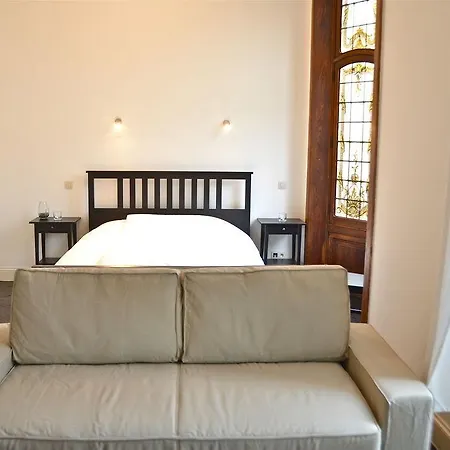 Traditional Modern Centre Apartament *