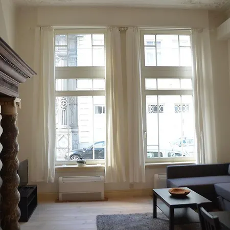 Traditional Modern Centre Apartament *